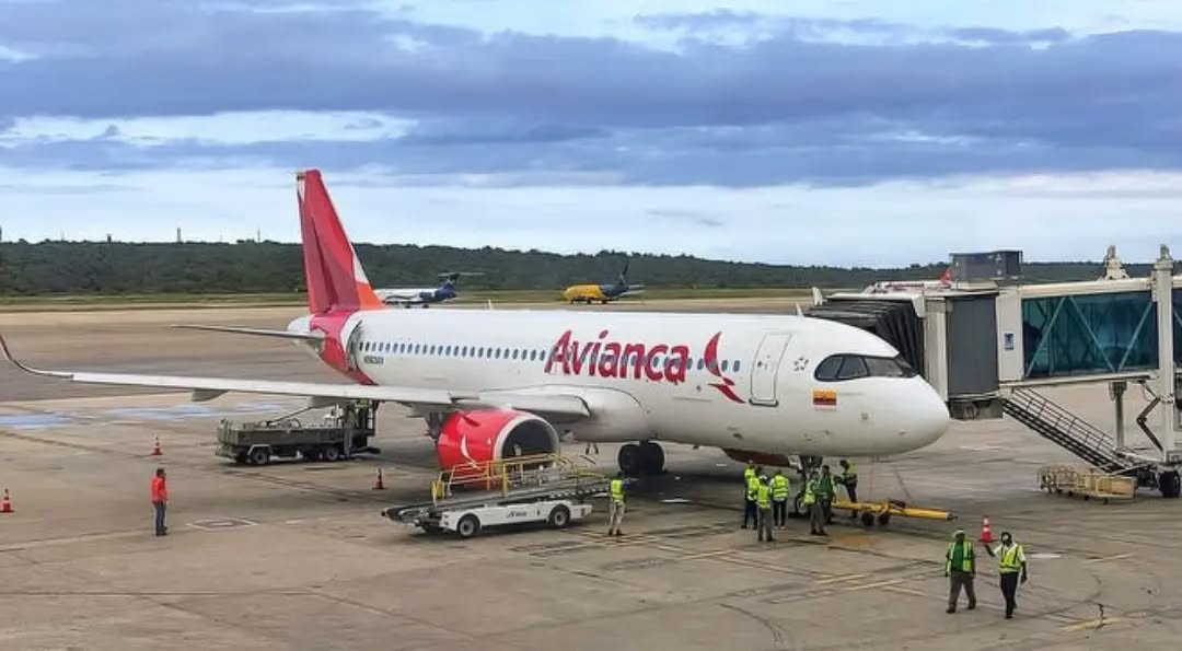 Avianca aún no tiene fecha prevista para reanudar vuelos con Venezuela
