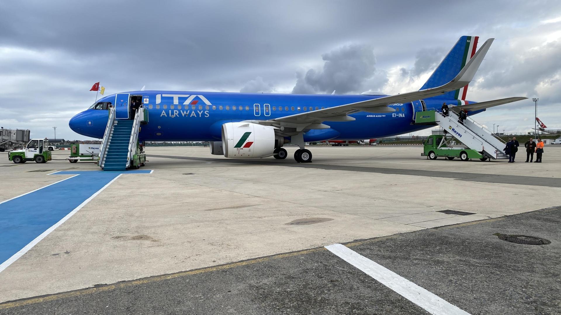 El papa León XIV llegó al Líbano para la segunda parte de su debut internacional