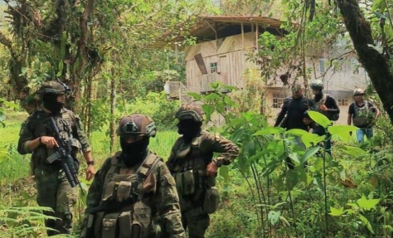 Ejército de Ecuador debilitó capacidad operativa del ELN tras destrucción de dos campamentos