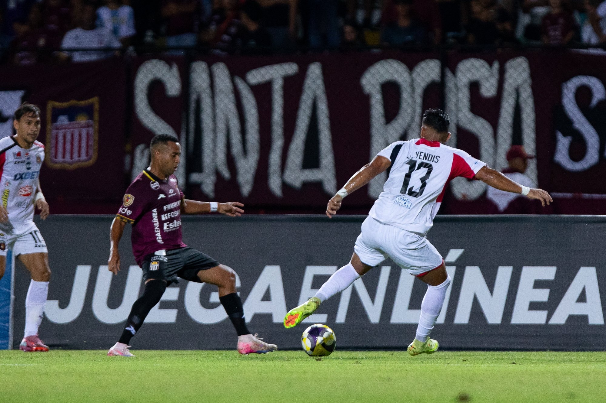 Los Granates doblegaron al Caracas y enfrentarán a Puerto Cabello en final del Clausura