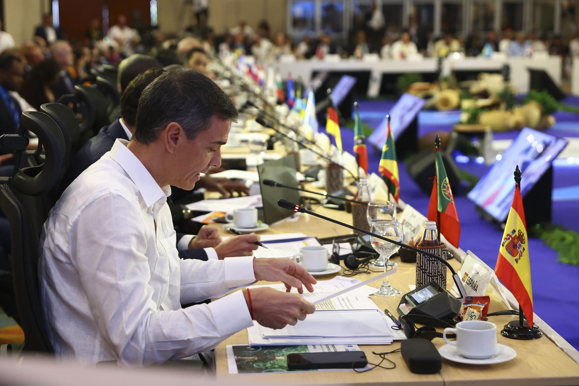 Pedro Sánchez apeló al derecho internacional para criticar ataques a narcolanchas en el mar Caribe