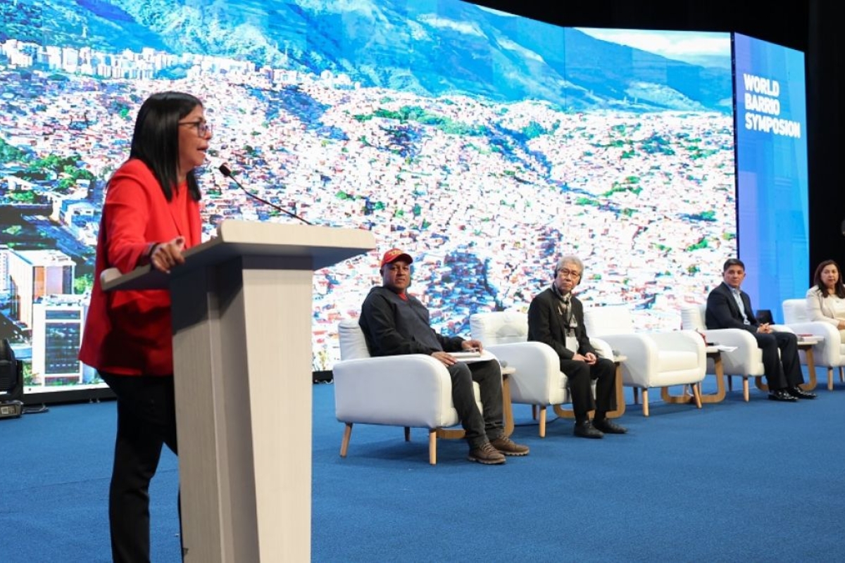 La absurda defensa de Delcy Rodríguez luego que EEUU declarara organización terrorista al Cartel de los Soles