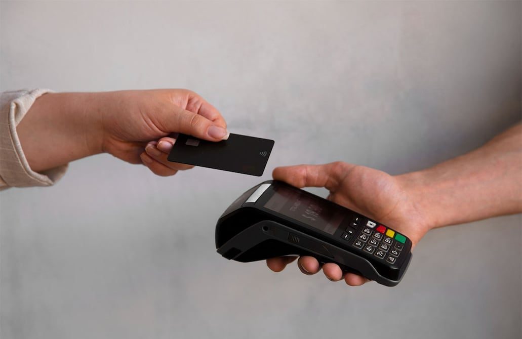 Emiten advertencia para usuarios de tarjetas de débito y crédito en EEUU