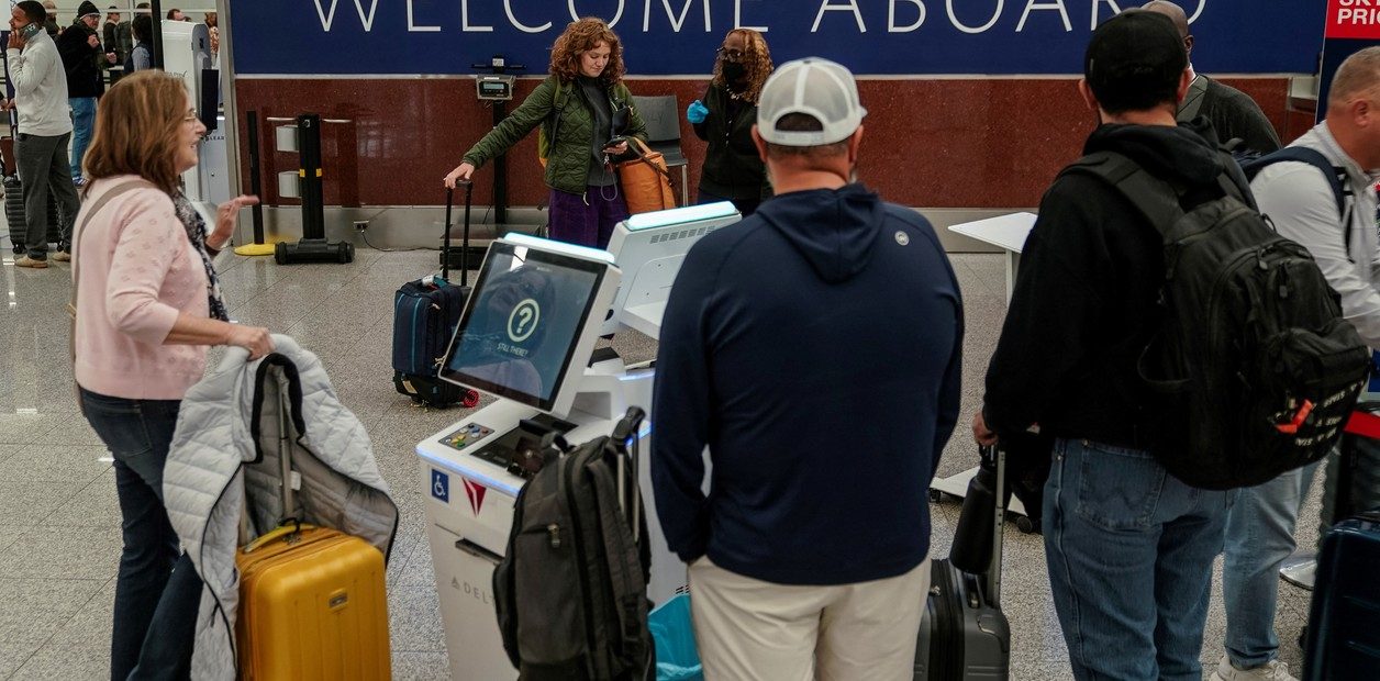 EEUU cancelará 4 mil vuelos si no termina el cierre del Gobierno: qué aeropuertos reducirán el tráfico