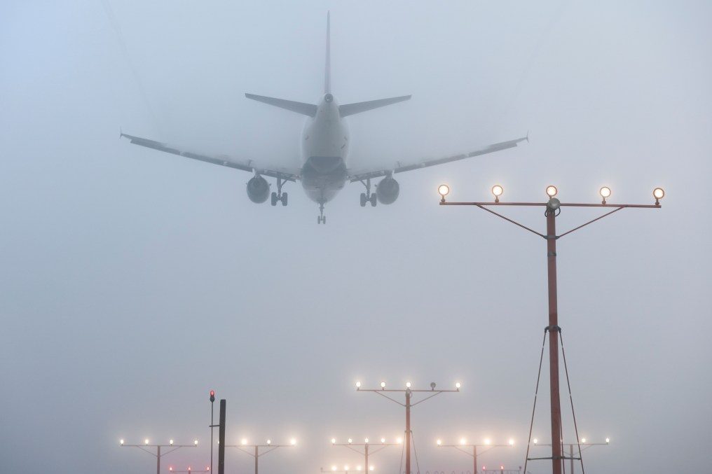 Trump propuso bonificación de 10 mil dólares para controladores aéreos que conserven su puesto