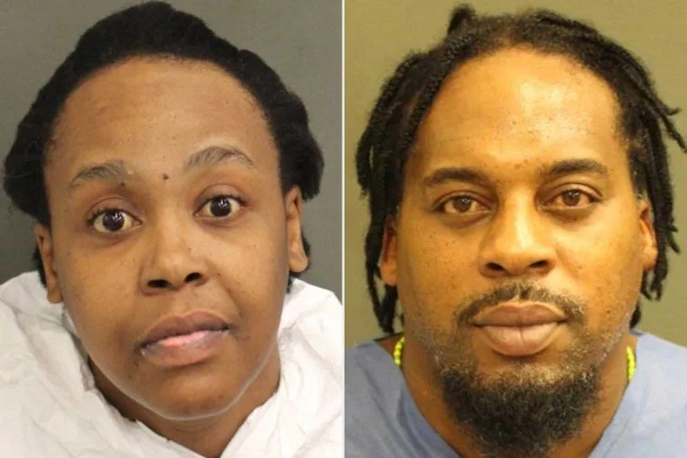 Pareja fue arrestada en Florida luego de que sus gemelos pequeños se dispararan con una de sus armas