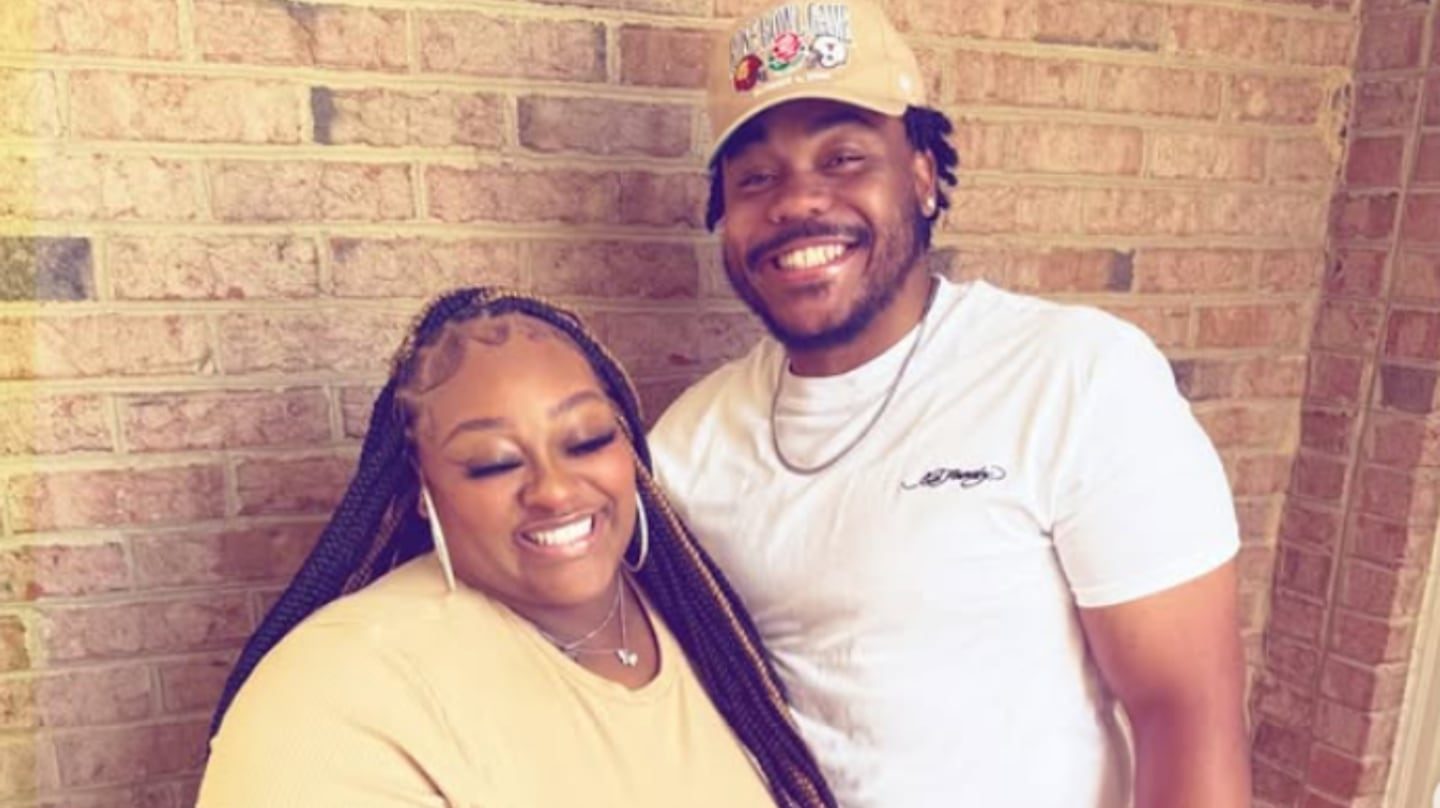 Una influencer de Carolina del Norte deberá pagar millonaria suma tras perder demanda por infidelidad