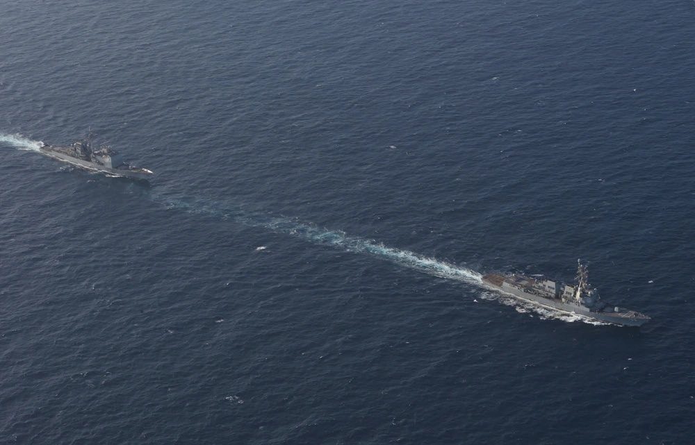 The Mirror: Buques de EEUU navegan frente a Venezuela mientras Trump aprueba incursión de la CIA