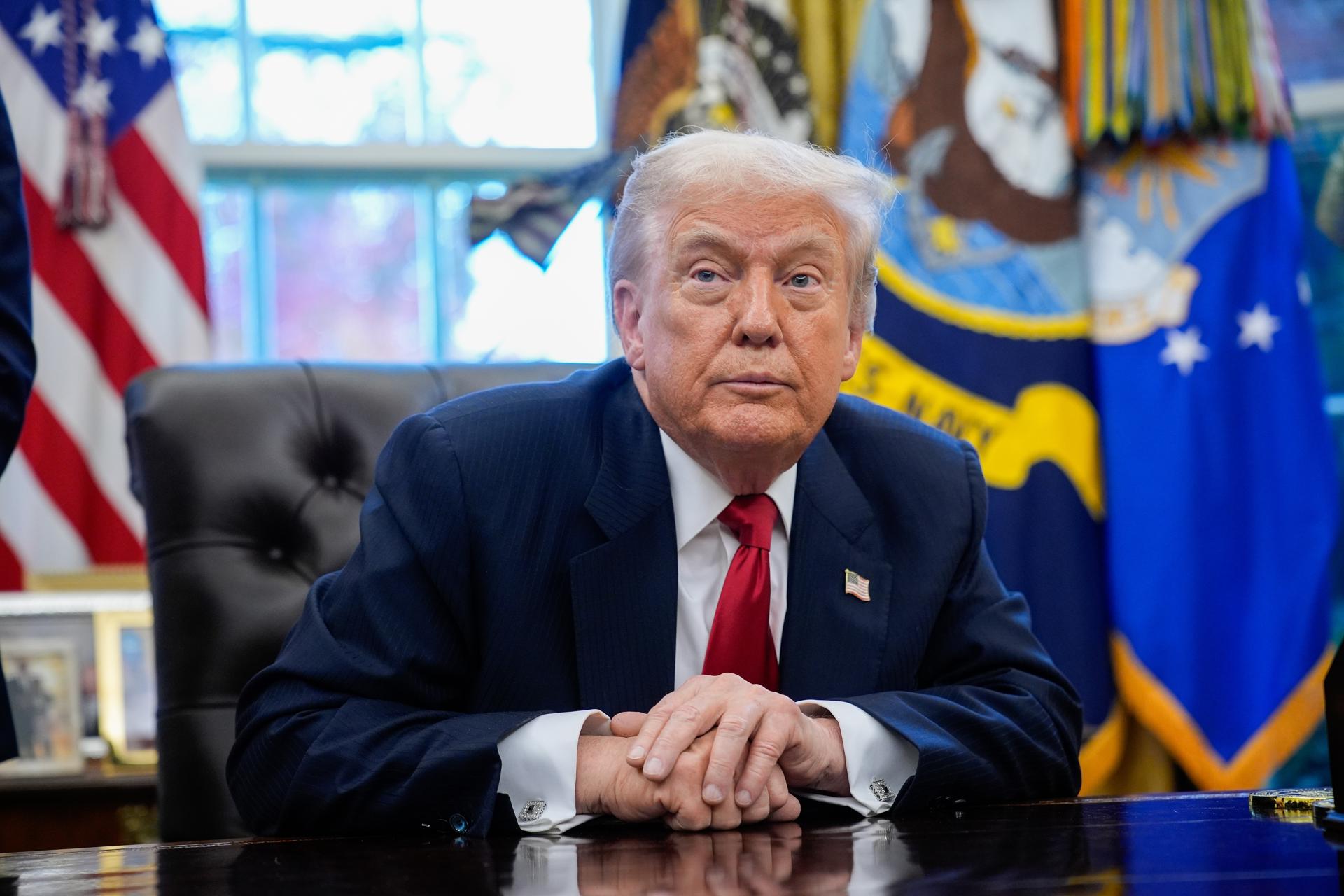 Trump convoca reunión en la Casa Blanca para discutir crisis en Venezuela