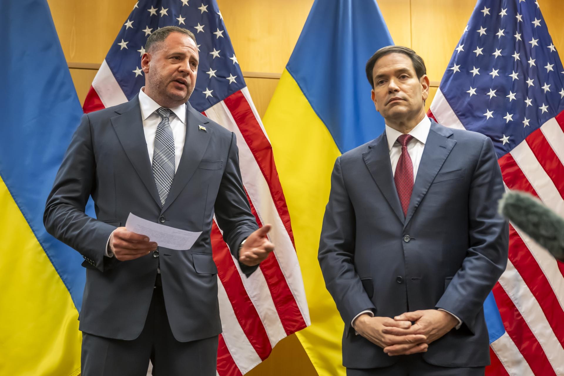 Washington y Kiev aseguran estar actualizando el plan de paz con las exigencias ucranianas