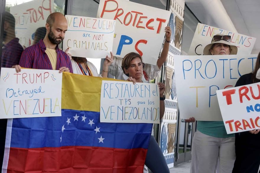 Venezolanos en EEUU viven entre el miedo, la desesperanza y la frustración tras la suspensión del TPS (Video)