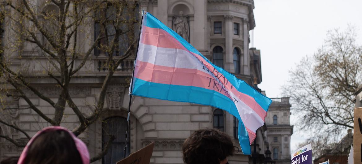 Las personas trans podrían ser excluidas de espacios para mujeres en el Reino Unido