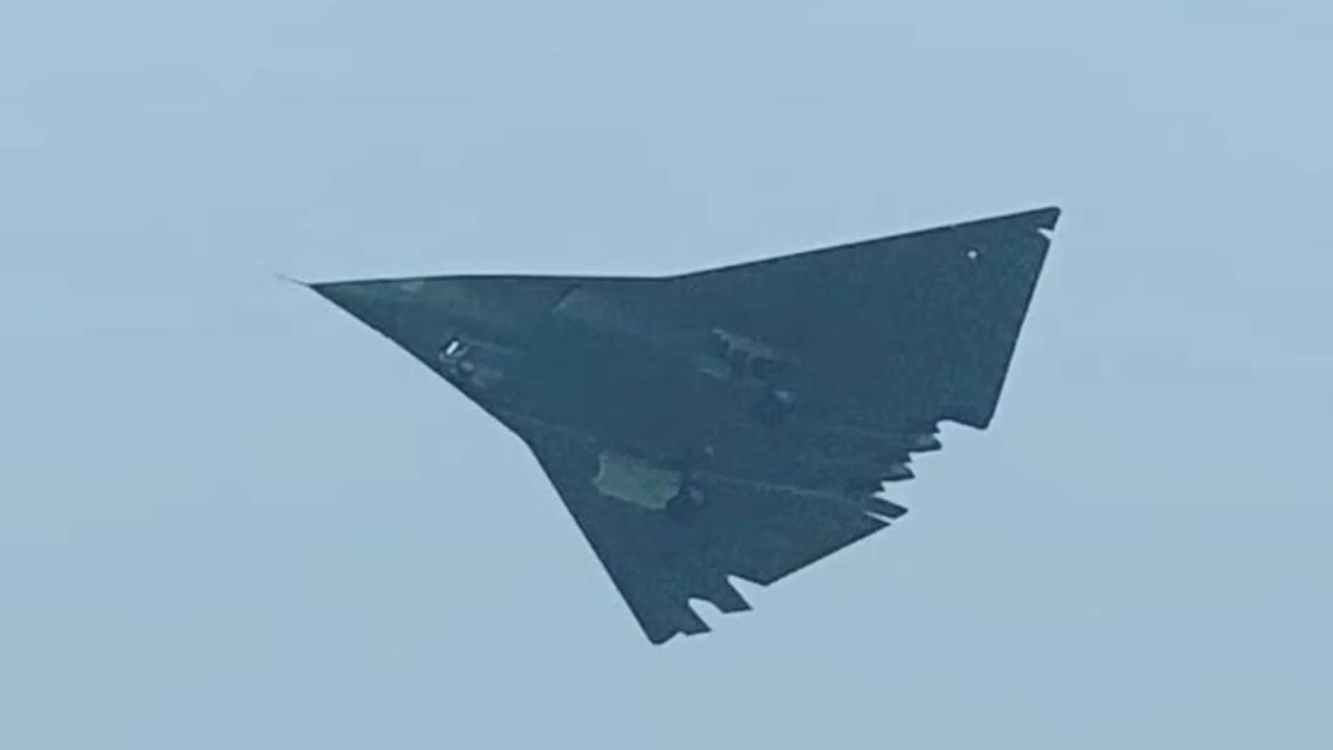 Sin cola y dos motores: así es el caza de sexta generación chino