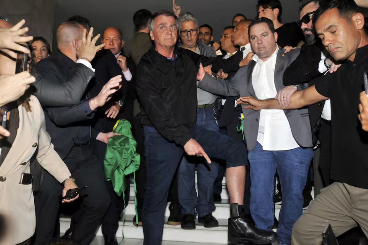 Bolsonaro admitió que usó un soldador para quemar su tobillera electrónica