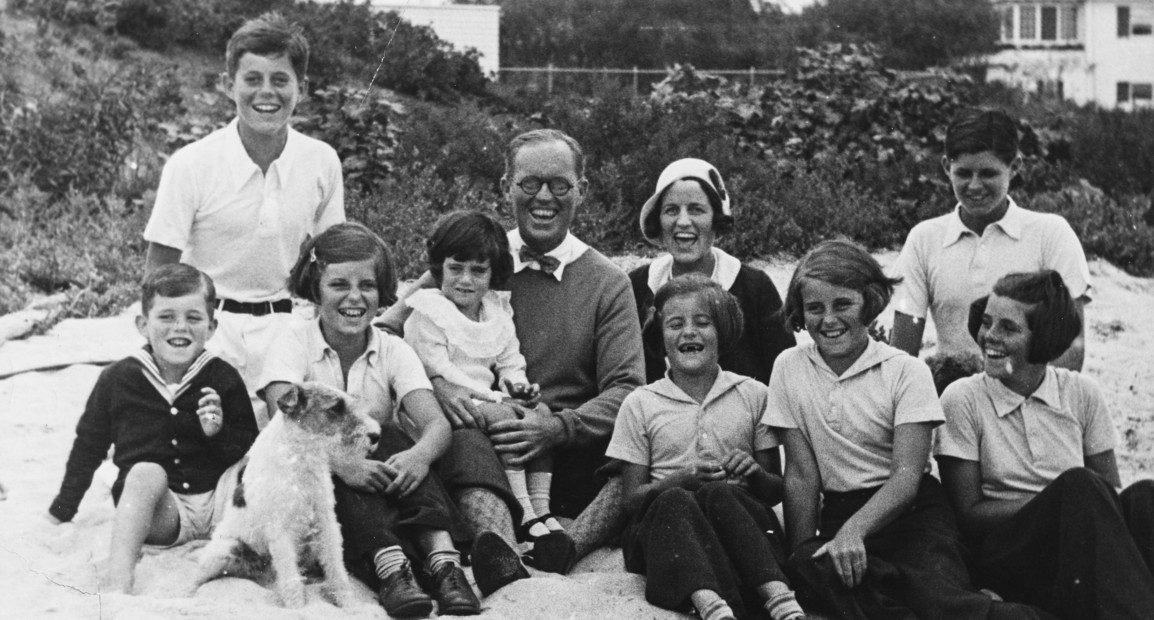 Asesinatos, accidentes y otras muertes inesperadas: los Kennedy, una familia marcada por las tragedias