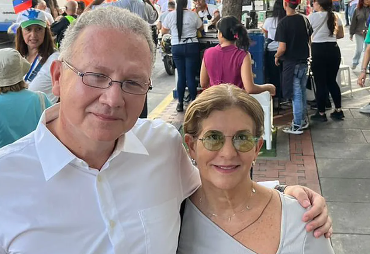 Perkins Rocha cumple un año y tres meses detenido injustamente