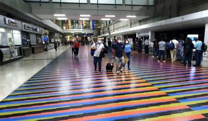 Condenan a tres personas a 30 años por trata de menores: las llevaban a China desde Venezuela