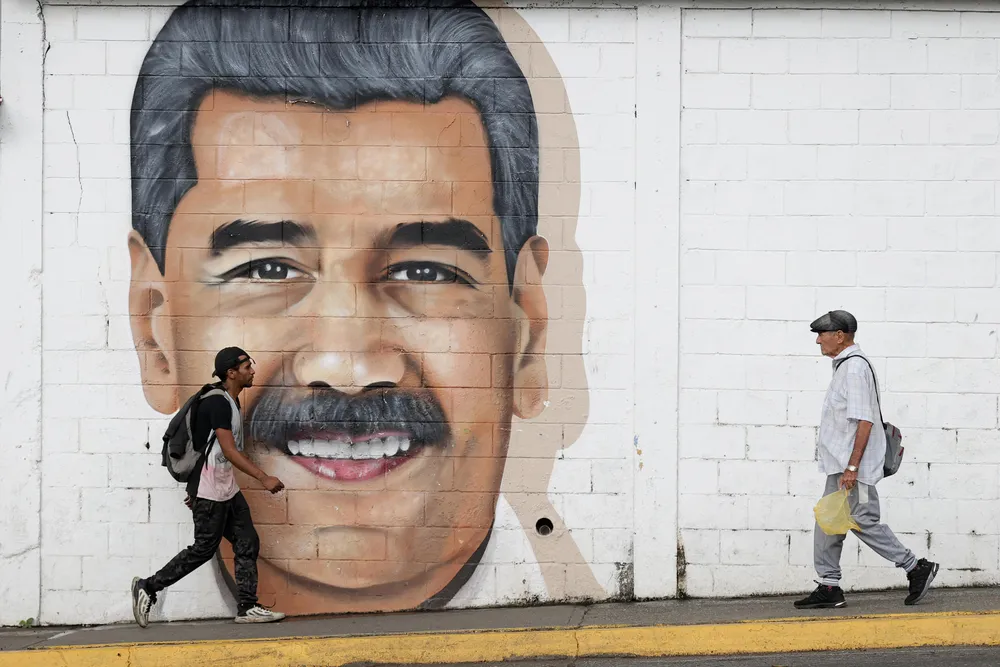 Entre el miedo y la esperanza de cambio: así viven los venezolanos la tensión militar con EEUU