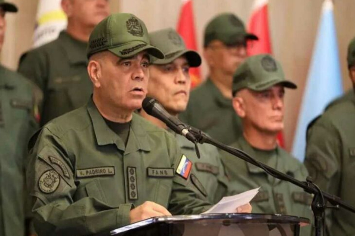 Padrino López: Venezuela enfrenta con orgullo la amenaza del poderío de EE.UU.