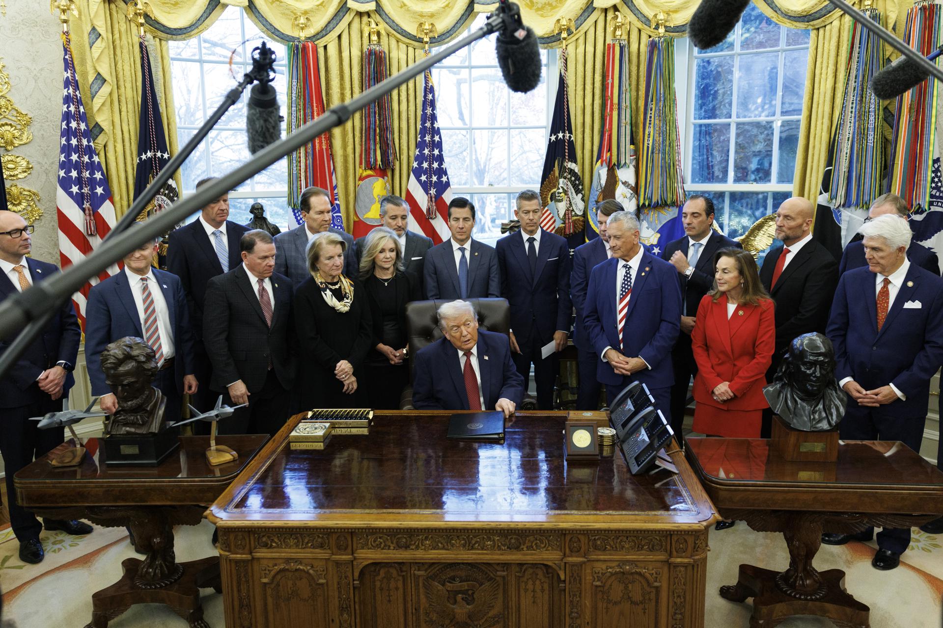 Trump asegura llevarse "muy bien" con México y Canadá antes de reunión con líderes