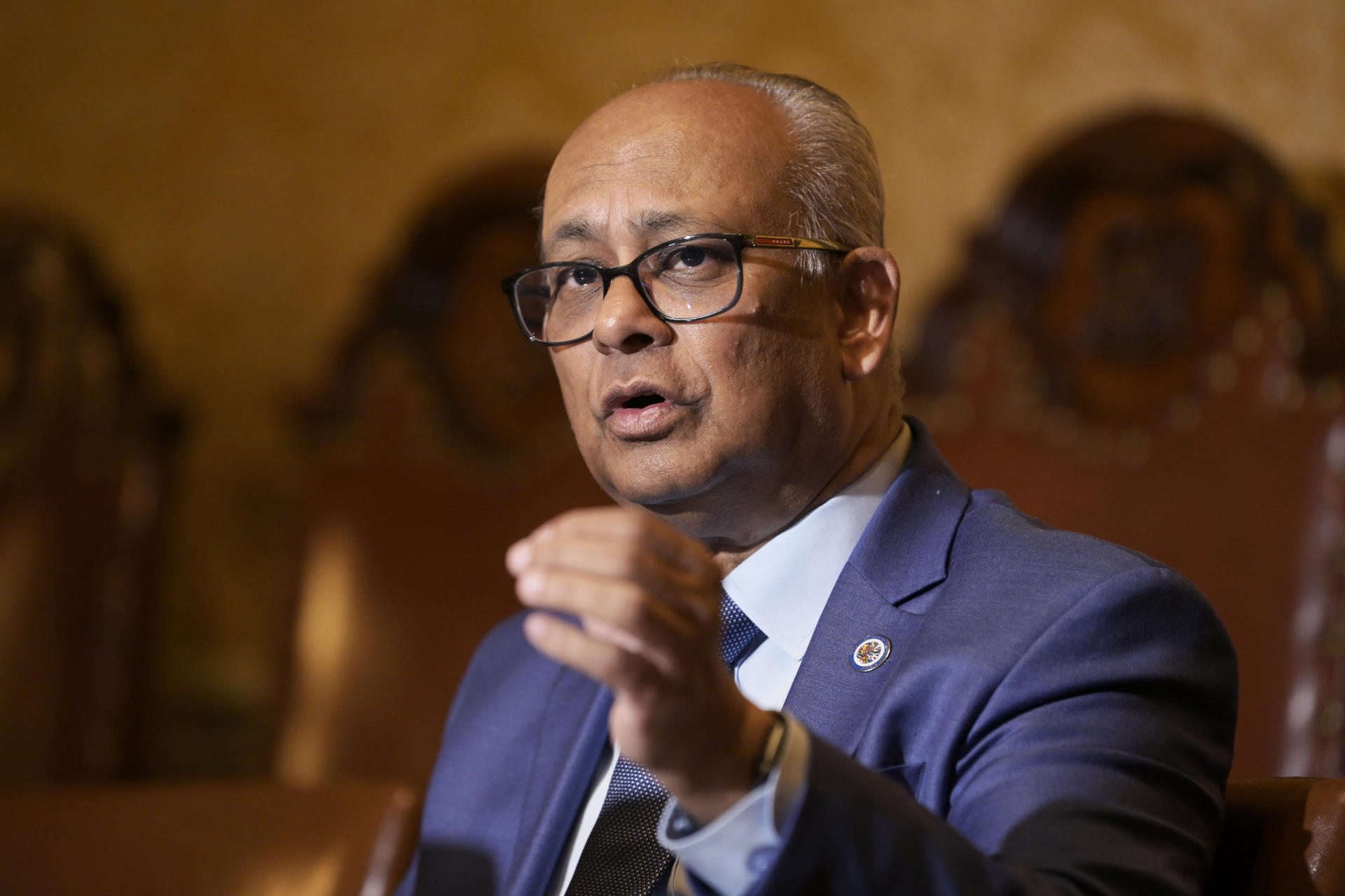 Albert Ramdin felicitó a María Corina Machado por el Nobel de la Paz