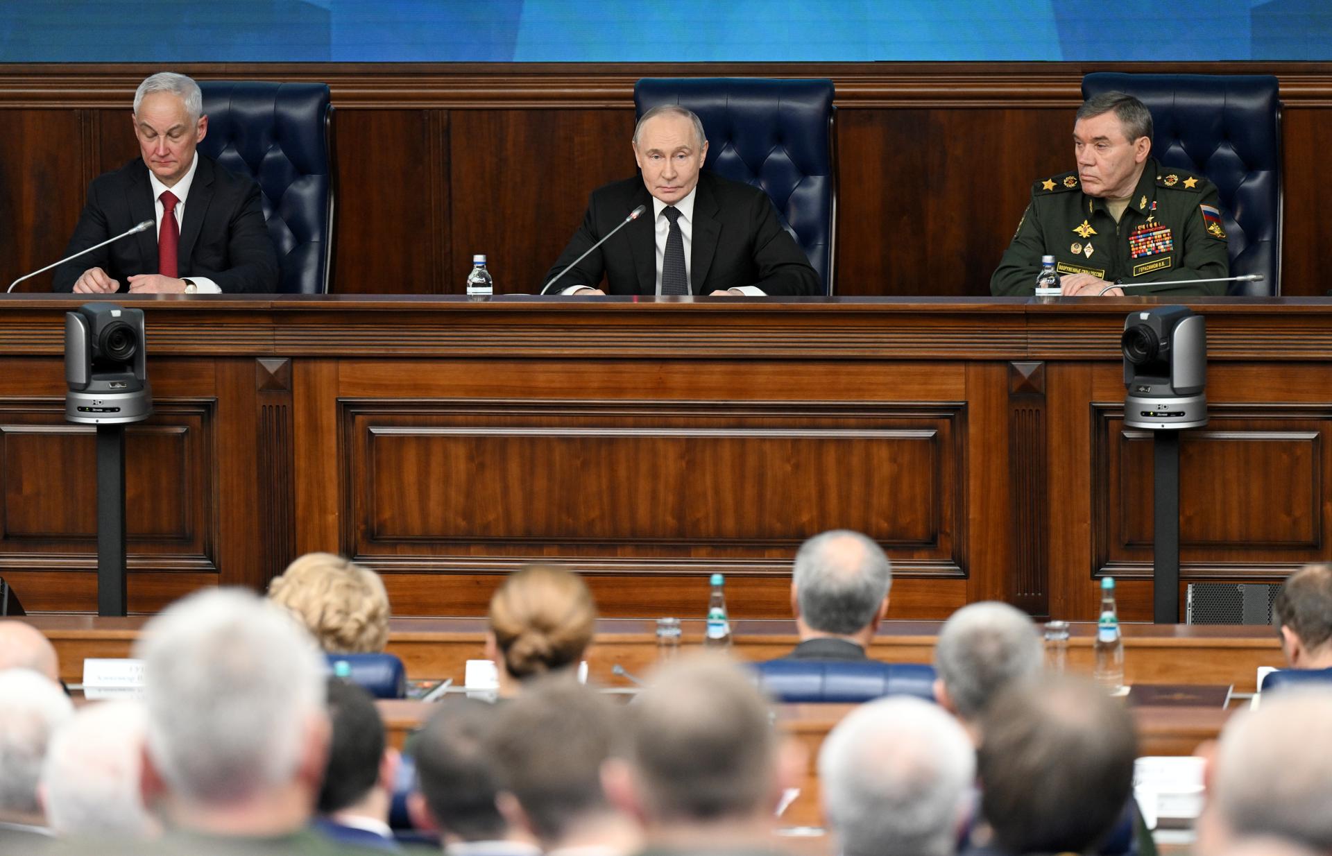 Putin asegura estar dispuesto a seguir combatiendo en Ucrania en 2026 si fracasan las negociaciones con Trump