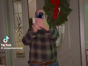 Denunció a un joven delivery de Amazon en Wyoming por no hablar inglés (VIDEO)