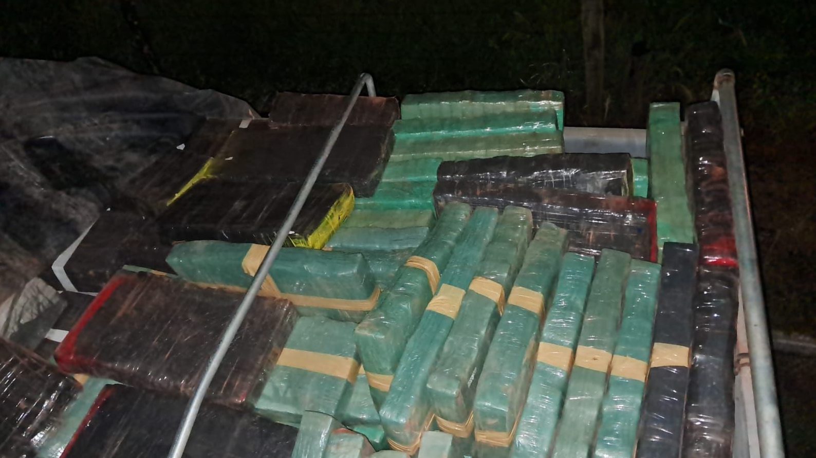 VIDEO: operativo acabó con un sospechoso muerto y 70 toneladas de marihuana incautadas en Paraguay