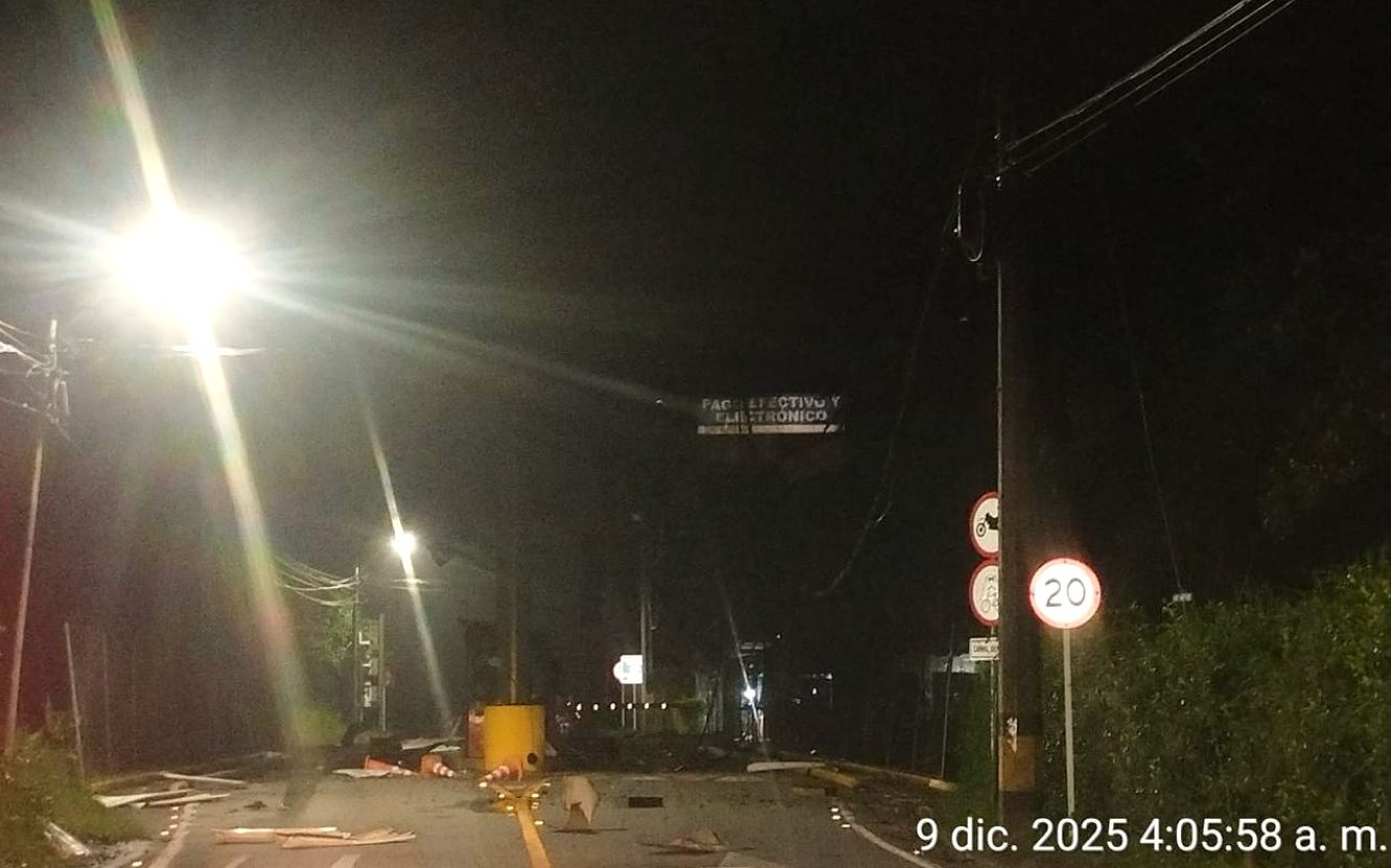 ELN destruyó un peaje en Colombia durante un ataque con explosivos