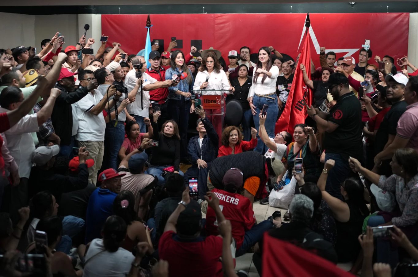 La espectacular derrota del partido socialista hondureño provoca reflexión y críticas