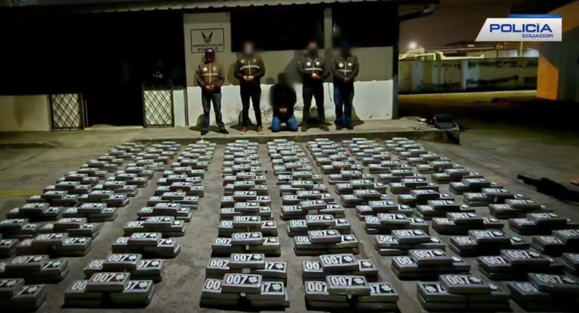 Ecuador decomisó 555 kilos de cocaína que estaban ocultos en un camión (VIDEO)