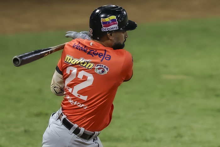 Águilas salieron de la mala racha al derrotar a Tiburones