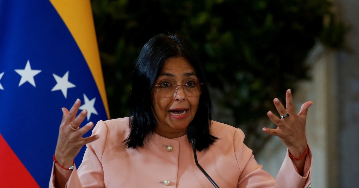 Delcy Rodríguez denuncia el 