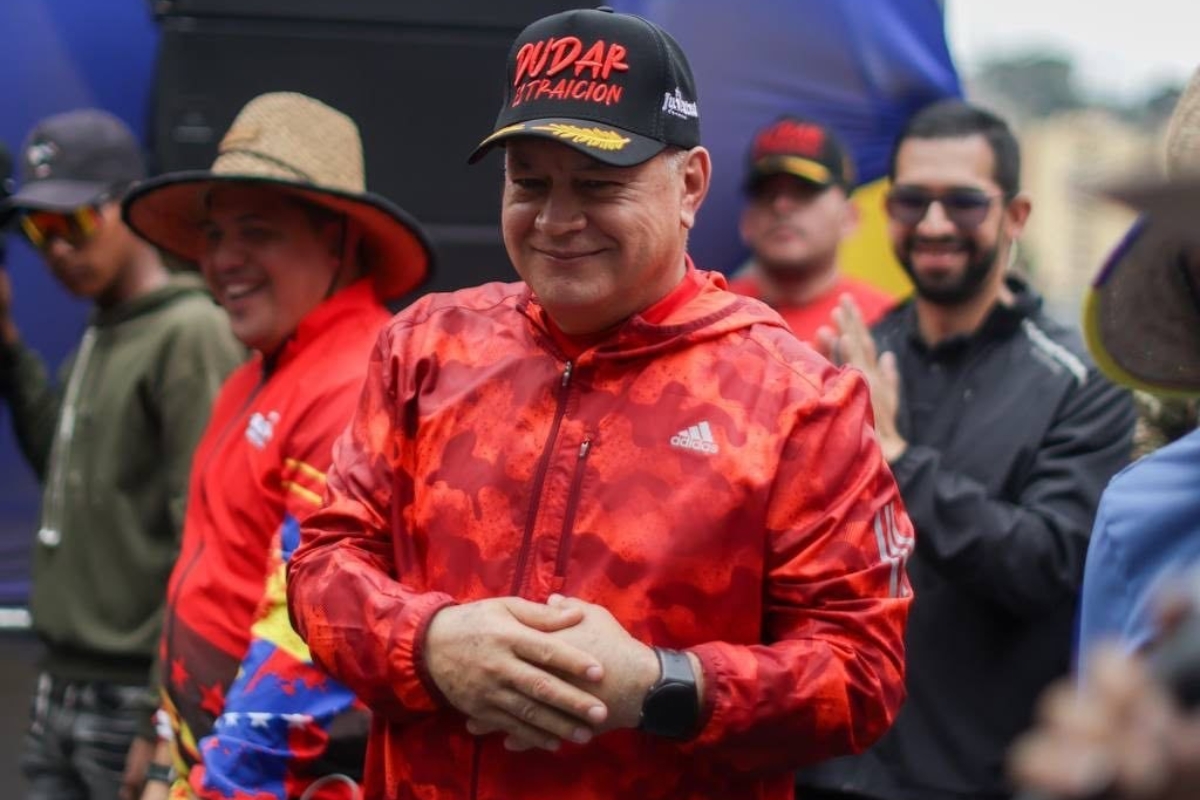 Diosdado Cabello intentó montar una ficción con la salida de María Corina Machado de Venezuela