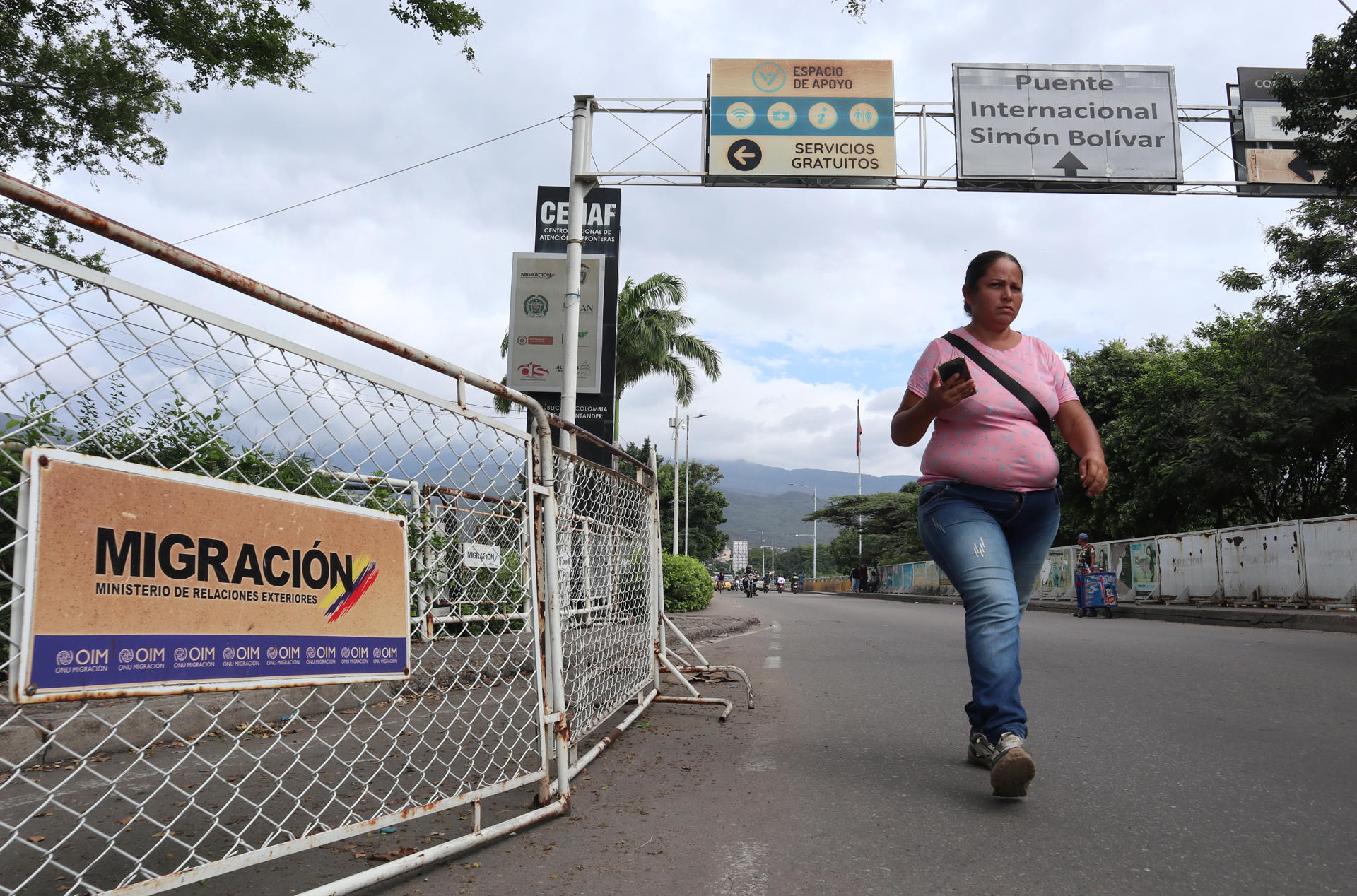 Familiares de colombianos detenidos en Venezuela cerraron el paso fronterizo este #5Dic (VIDEO)