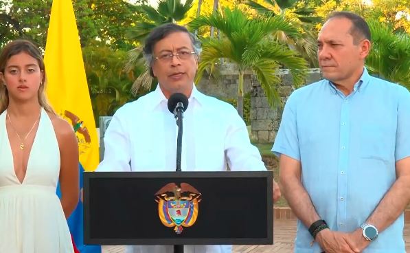 Gustavo Petro anunció aumento de salario en medio de una inflación sin precedentes en Colombia