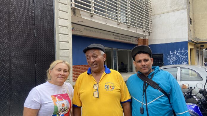 Sindicato de educadores en Lara denuncian bloqueo de sus salarios de noviembre y diciembre