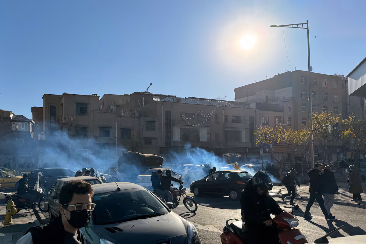 En IMÁGENES: iraníes continúan protestando en las calles ante una grave crisis económica