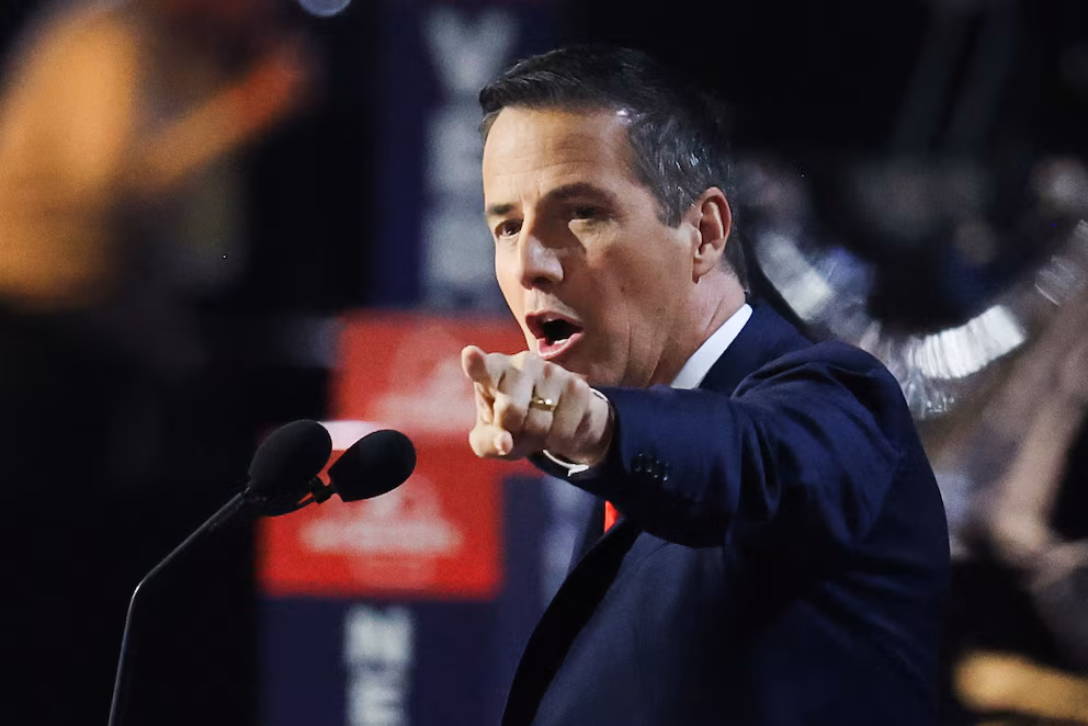 ¿Fin de la doble nacionalidad en EEUU? Se enciende la polémica con proyecto de senador nacido en Colombia