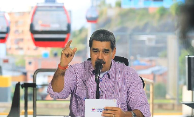 "Dudar es traición": Maduro sigue lanzando amenazas internas ante cerco militar de EEUU