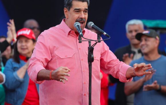 Maduro insistió que más de un 90 % está dispuesto a defender el país ante posibles operativos de EEUU