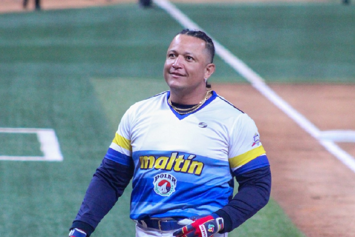 Ovación en Valencia: Miguel Cabrera abrió por todo lo alto el Festival del Jonrón Pepsi (VIDEOS)