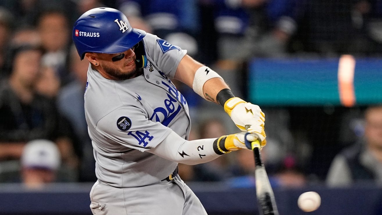 Miguel Rojas pactó con los Dodgers para una última temporada en 2026