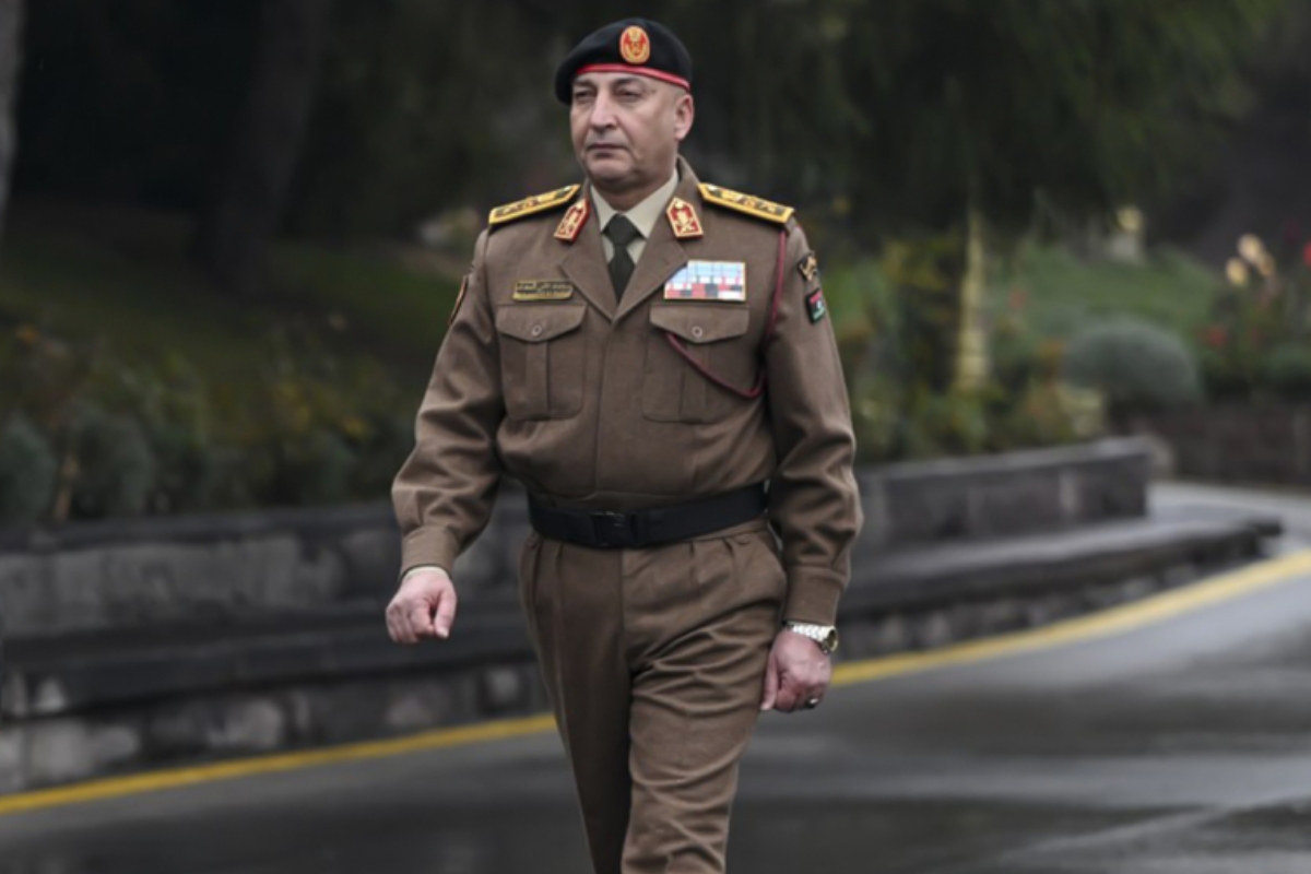 Avión con el jefe militar de Libia a bordo desapareció del radar en Turquía