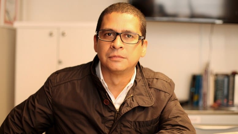 Detienen al periodista Nicmer Evans en Caracas, denuncia César Pérez Vivas