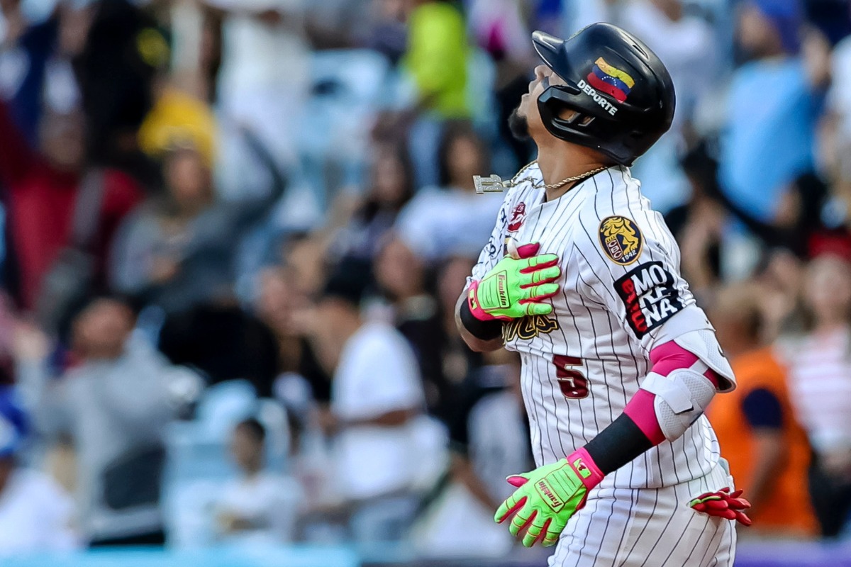 Leones rugieron a tiempo y evitaron la eliminación ante Navegantes
