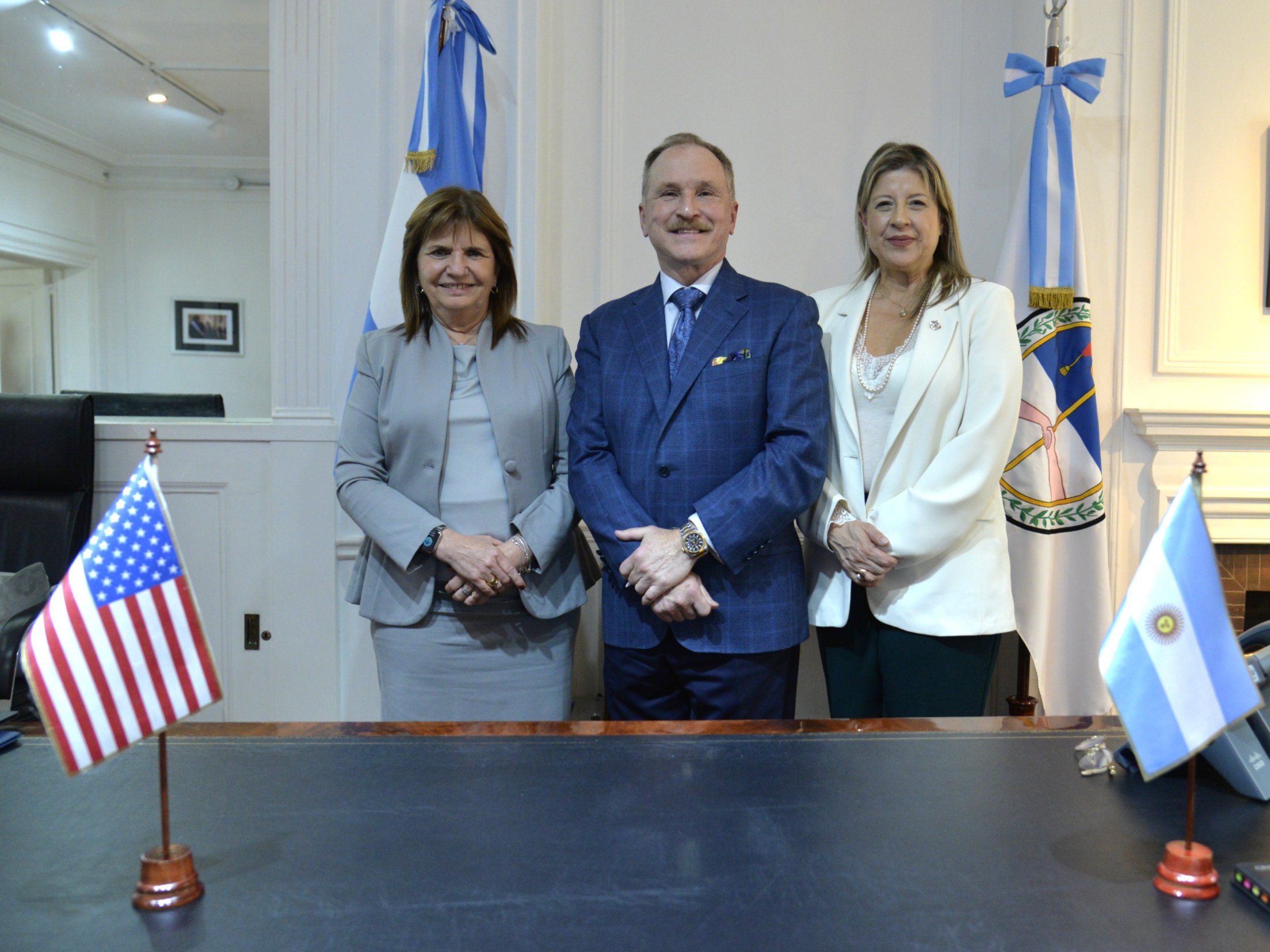 Argentina y EEUU estrecharon lazos para combatir el narcotráfico y crimen organizado