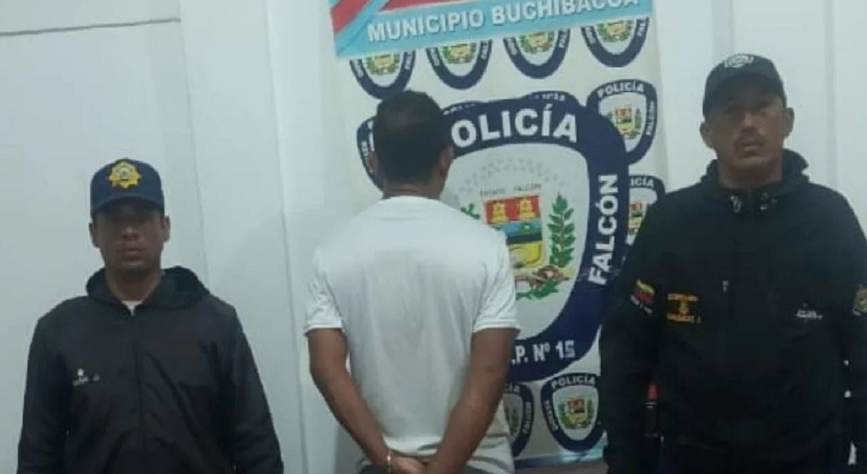 Detuvieron a profesor por presuntos actos lascivos contra cuatro estudiantes en Falcón