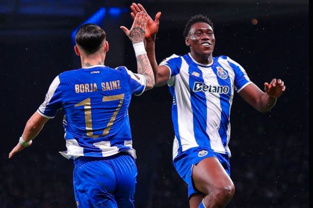 Porto logró una victoria clave ante Malmoe para buscar cupo directo a octavos de la Europa League