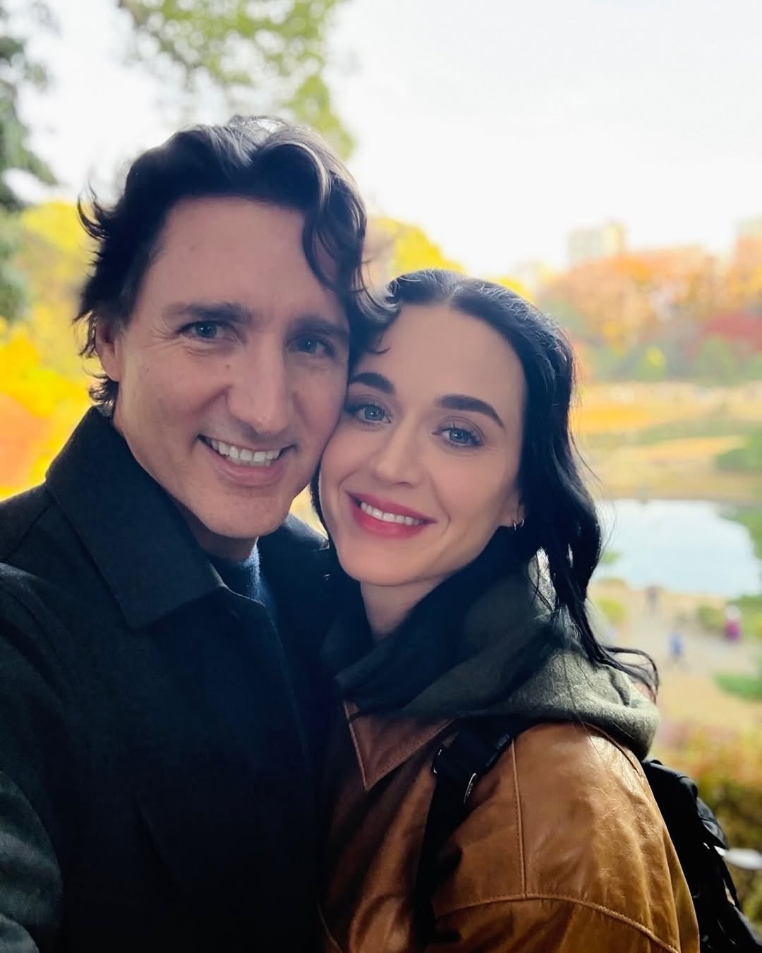 Katy Perry y Justin Trudeau confirmaron su relación sentimental con unas románticas imágenes